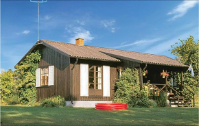 2 Bedroom Cozy Home In Hamneda